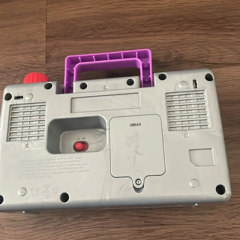 Fisher Price Laugh and Learn Busy Boombox Musical Activity Toy Size 3/6 monts